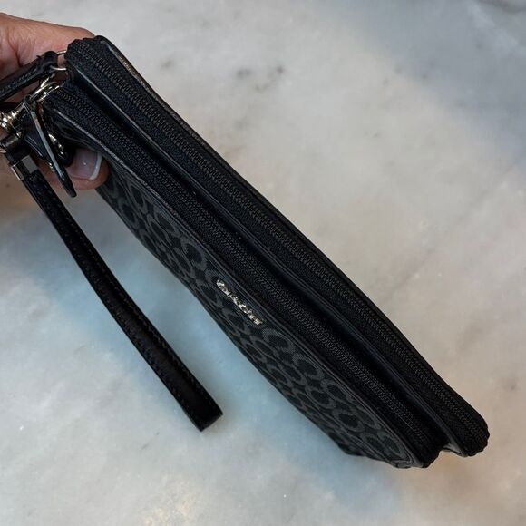 COACH Madison Needlepoint Signature Op Art Double Zip Wristlet Wallet 50392 - Picture 10 of 15